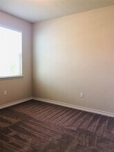 5315 Golden Canary Ln in Austin, TX - Building Photo - Building Photo