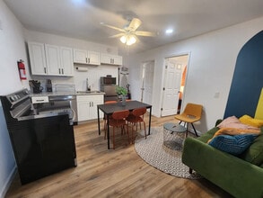 6400 Sherman St, Unit SI ID1494630P in Houston, TX - Building Photo - Building Photo