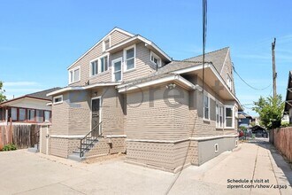 2121 Portland St in Los Angeles, CA - Building Photo - Building Photo
