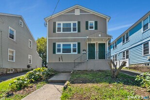 509 Westfield Ave in Bridgeport, CT - Building Photo