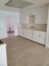 2548 S Watson St in Visalia, CA - Building Photo - Building Photo