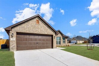 2801 Tulip Dr in Sherman, TX - Building Photo - Building Photo