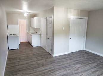 Elmira Apartments