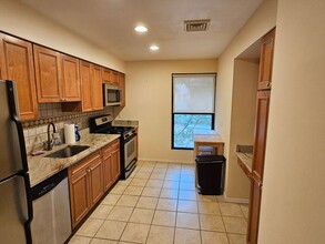 423 Shawmont Ave in Philadelphia, PA - Building Photo - Building Photo