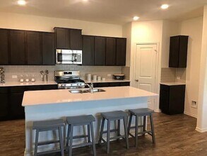 3105 Windy Vane Dr in Pflugerville, TX - Building Photo - Building Photo