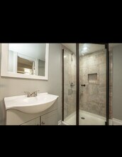 3420 N Oketo Ave in Chicago, IL - Foto de edificio - Building Photo