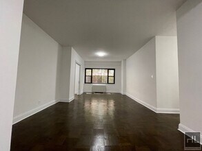 EAST 56 STREET in New York, NY - Building Photo - Building Photo