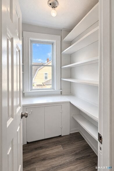 30 Cottage St in Bristol, CT - Building Photo - Building Photo