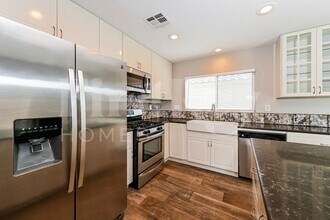 6183 Sierra Blue Ct in Las Vegas, NV - Building Photo - Building Photo