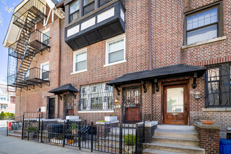 249 Brooklyn Ave in Brooklyn, NY - Foto de edificio - Building Photo
