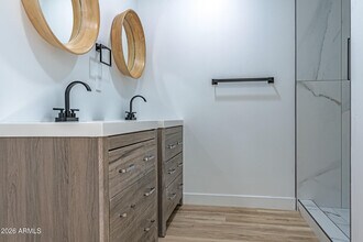 3035 E Heatherbrae Dr in Phoenix, AZ - Building Photo - Building Photo