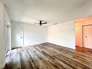 406 Hunter Cir in Kissimmee, FL - Building Photo - Building Photo