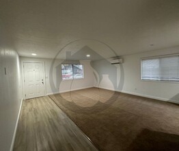 1534 Westhaven Pl-Unit -1534 in Stayton, OR - Building Photo - Building Photo