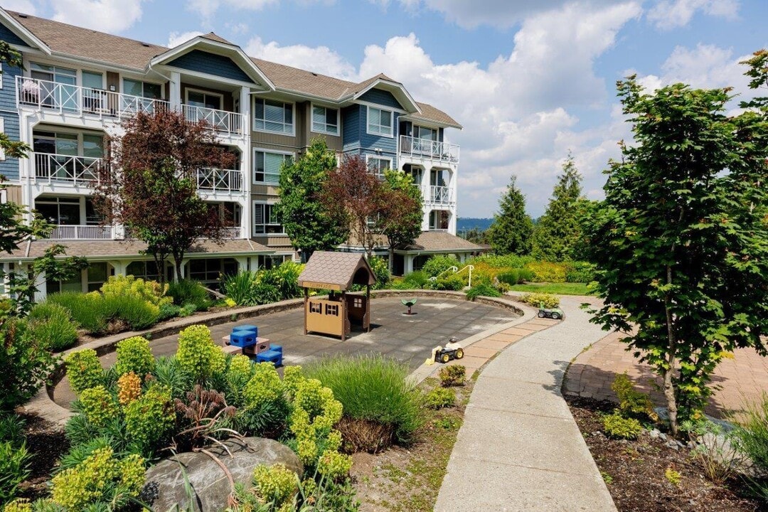 16380-16364 64 Ave in Surrey, BC - Building Photo