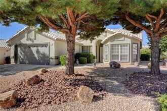 5513 Lochmor Ave in Las Vegas, NV - Building Photo - Building Photo