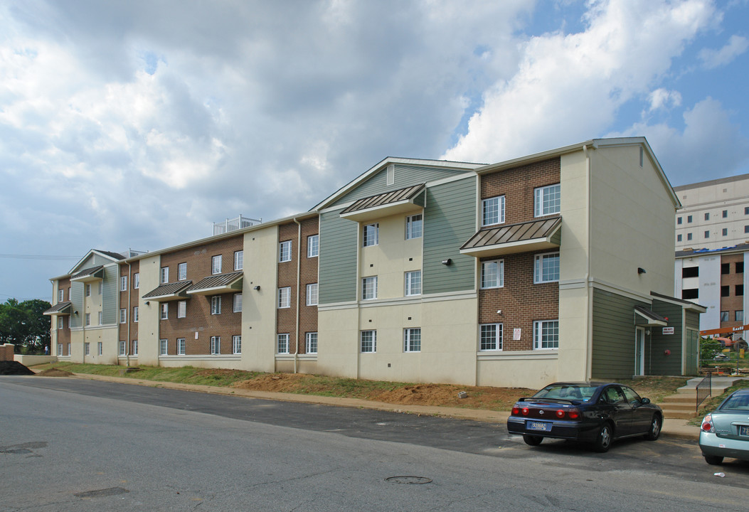 Clayton Court Apartments in Wilmington, DE - Building Photo