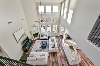 3103 Flora Manor Dr in La Marque, TX - Building Photo - Building Photo