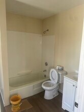 111 Ennell St, Unit Ennell in Lowell, MA - Building Photo - Building Photo