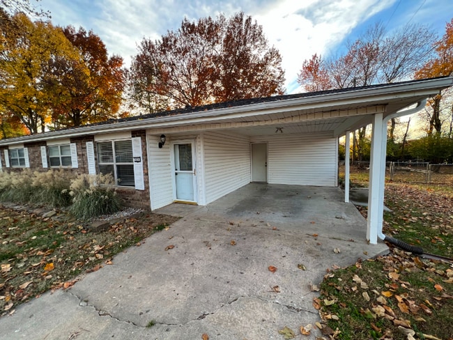 property at 628-630 S 21st St