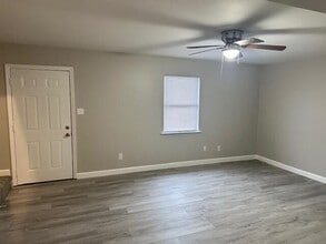 4100 N Ocoee St in Cleveland, TN - Foto de edificio - Building Photo