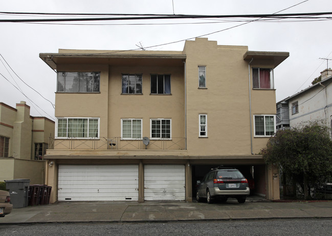 2331-2339 Ivy Dr in Oakland, CA - Building Photo - Building Photo