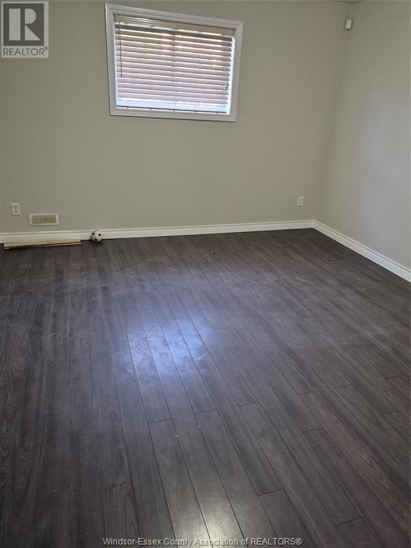 4734 Southwood Lakes Blvd in Windsor, ON - Building Photo - Building Photo