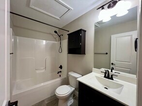 802 Sedgegrass Dr in Champaign, IL - Building Photo - Building Photo