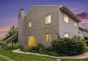 907 Registry Dr in Grand Ledge, MI - Building Photo