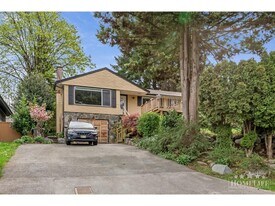 10266-10124 124 St in Surrey, BC - Building Photo