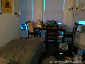 854 Beacon St, Unit 11 in Boston, MA - Building Photo - Building Photo