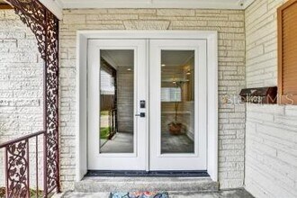 8403 Lopez Dr in Tampa, FL - Building Photo - Building Photo