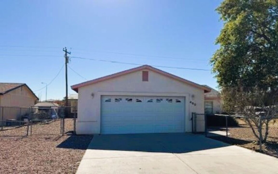 460 Church St in Bullhead City, AZ - Building Photo