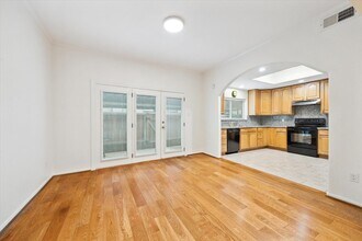 11711 Memorial Dr, Unit 639 in Houston, TX - Building Photo - Building Photo