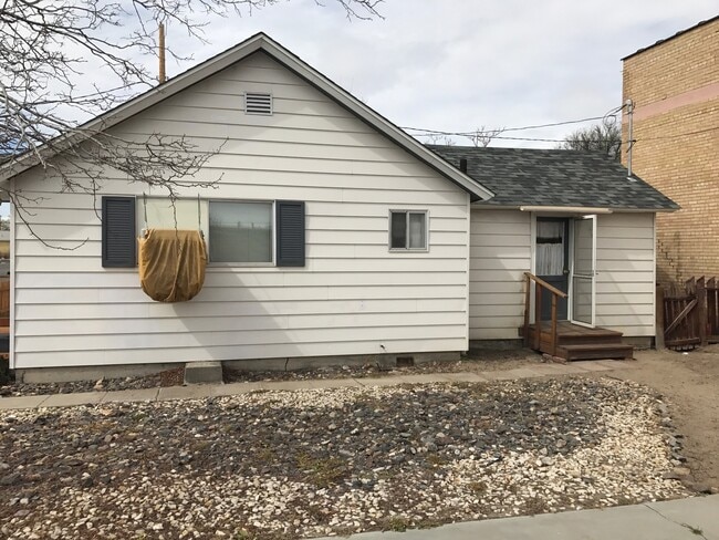 42 W Stillwater Ave in Fallon, NV - Building Photo - Building Photo