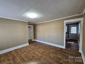 69 Grattan Dr NE in Concord, NC - Foto de edificio - Building Photo