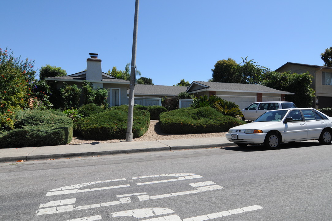 168-170 S Bernardo Ave in Sunnyvale, CA - Building Photo