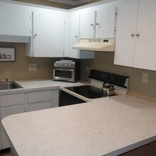 1 Atkinson Dr in Saugus, MA - Building Photo - Building Photo