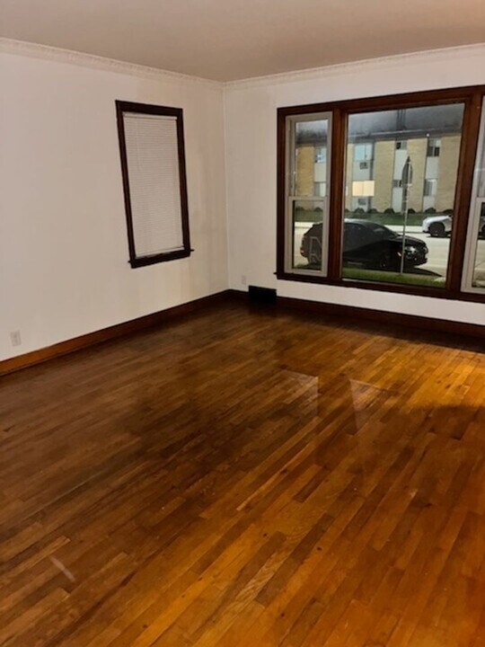 5309 W Greenfield Ave in West Milwaukee, WI - Building Photo