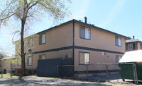 239-247 Cheney St in Reno, NV - Foto de edificio - Building Photo