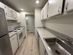 1420 154th Ave NE, Unit 4605 in Bellevue, WA - Building Photo - Building Photo