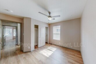 745 Valley Meadows Dr in Rio Rancho, NM - Building Photo - Building Photo