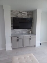 23540 Walden Center Dr in Bonita Springs, FL - Building Photo - Building Photo