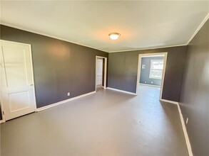 2517 Emogene St-Unit -Apt. A in Mobile, AL - Building Photo - Building Photo