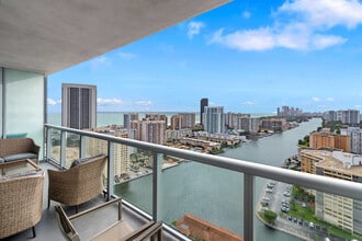 2602 Hallandale Beach Blvd in Hallandale Beach, FL - Building Photo - Building Photo