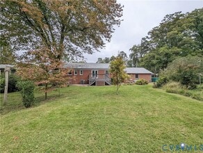 8401 Bronwood Rd in Richmond, VA - Building Photo - Building Photo