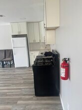 33 Cliff St, Unit 2 in Paterson, NJ - Building Photo - Building Photo