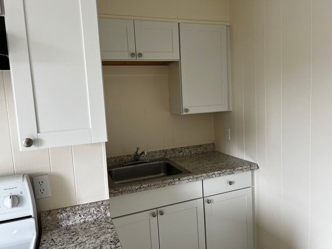 452 Main St, Unit 1 in Melrose, MA - Building Photo - Building Photo