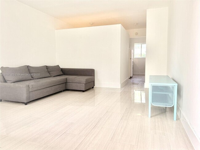 property at 224 Meridian Ave