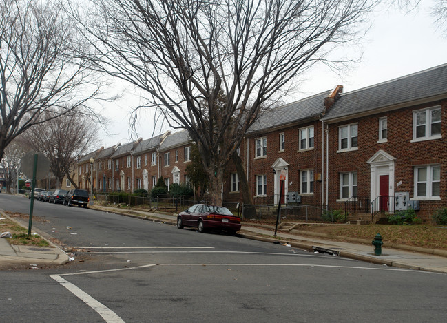 1317 Orren St NE in Washington, DC - Building Photo - Building Photo