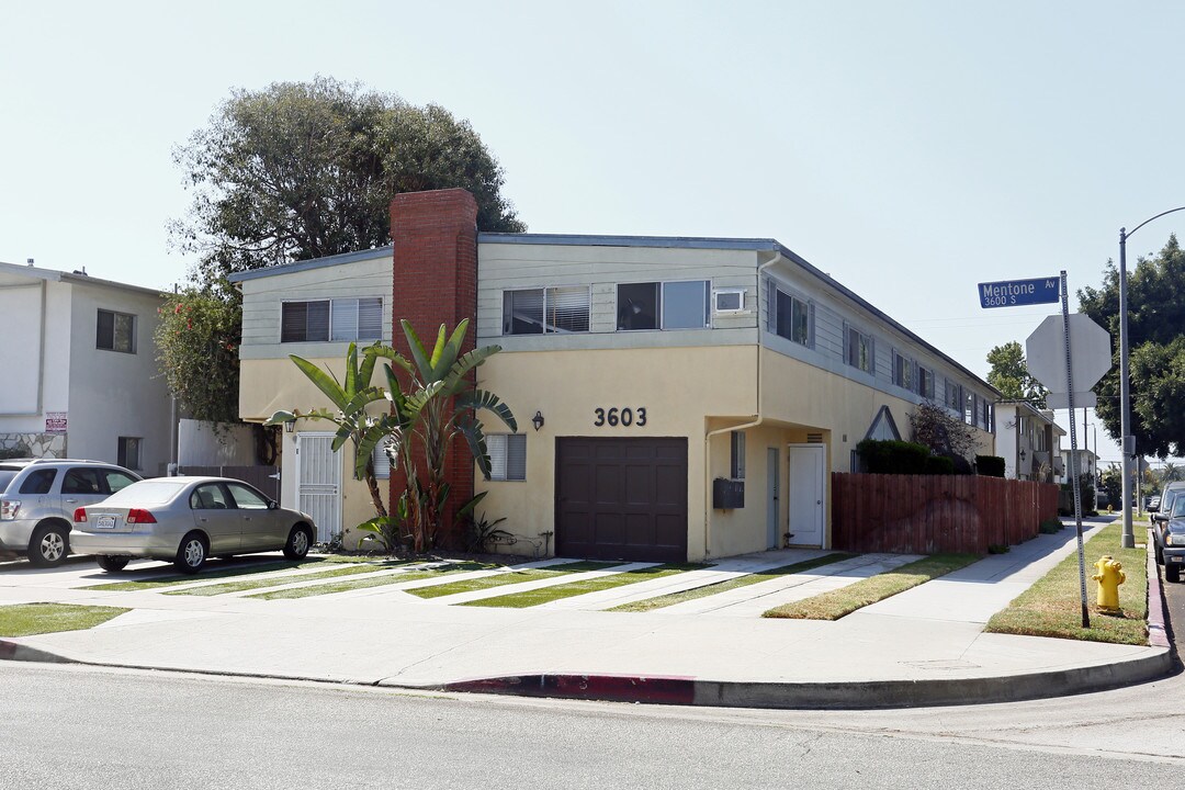 3603 Mentone Ave in Los Angeles, CA - Building Photo